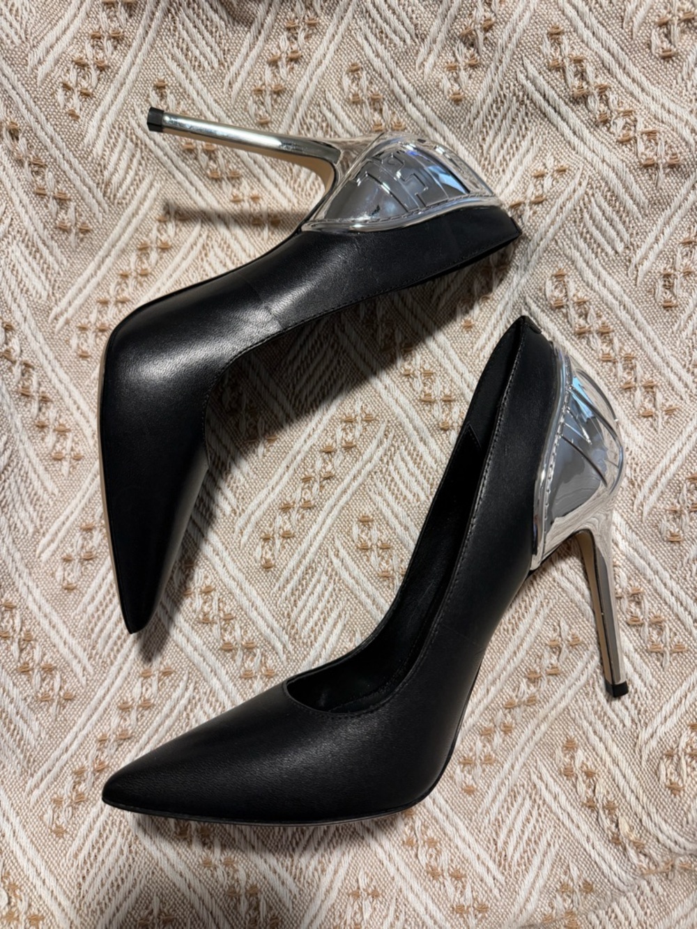 Michael Kors Khloe Leather Pump Black & Silver Logo Heel - Picture 2 of 10